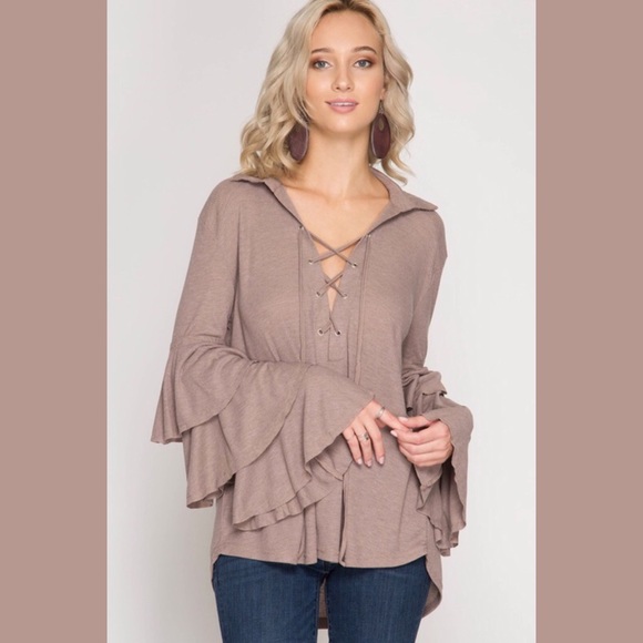 LAST 2🆕5⭐️Gorgeous Ruffled Lace-Up Top - Picture 3 of 4